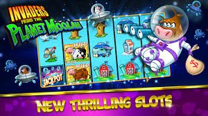 Live roulette wheel at mwin with Auto Roulette controls panel and spin history